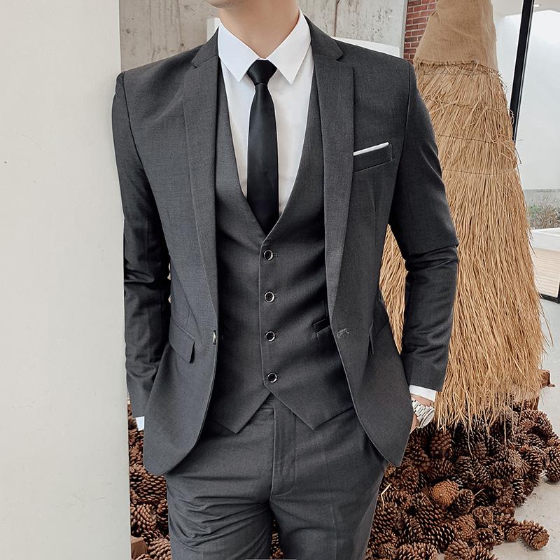 Mens Grooming Brand - ชุดสูทสามชิ้นสีพื้นแบรนด์ระดับไฮเอนด์สำหรับงานแต่งงาน งานแสดง งานปาร์ตี้ หรืองานทางการ